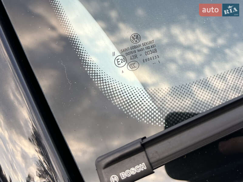 Минивэн Volkswagen Multivan 2020 в Киеве
