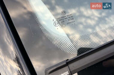 Минивэн Volkswagen Multivan 2020 в 