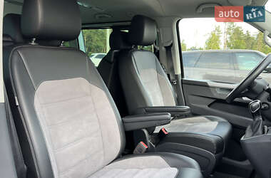Минивэн Volkswagen Multivan 2020 в 
