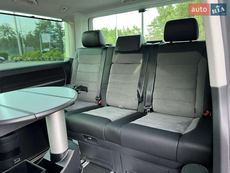 Минивэн Volkswagen Multivan 2020 в Киеве