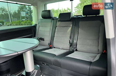 Минивэн Volkswagen Multivan 2020 в 