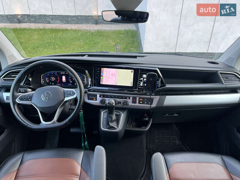 Минивэн Volkswagen Multivan 2020 в Киеве