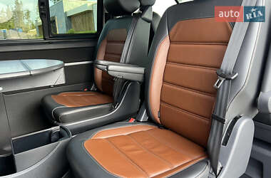 Минивэн Volkswagen Multivan 2020 в 