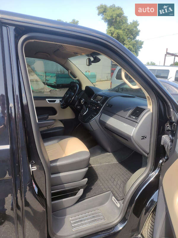 Минивэн Volkswagen Multivan 2012 в Броварах