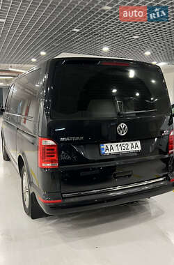 Минивэн Volkswagen Multivan 2016 в 