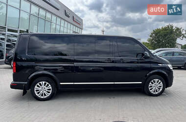 Минивэн Volkswagen Multivan 2021 в 