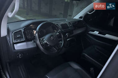 Минивэн Volkswagen Multivan 2016 в 