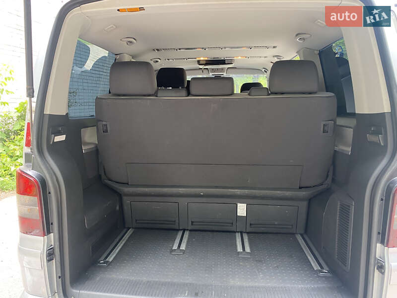 Минивэн Volkswagen Multivan 2006 в Черкассах