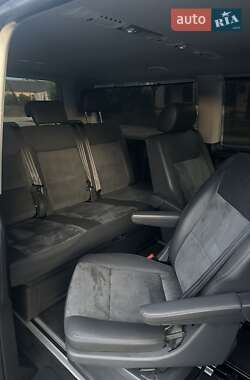Минивэн Volkswagen Multivan 2019 в 