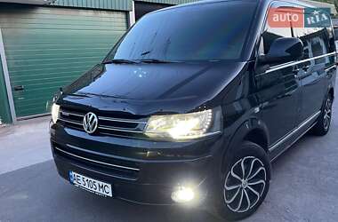Минивэн Volkswagen Multivan 2010 в 
