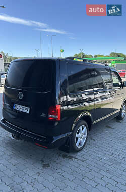 Минивэн Volkswagen Multivan 2012 в 
