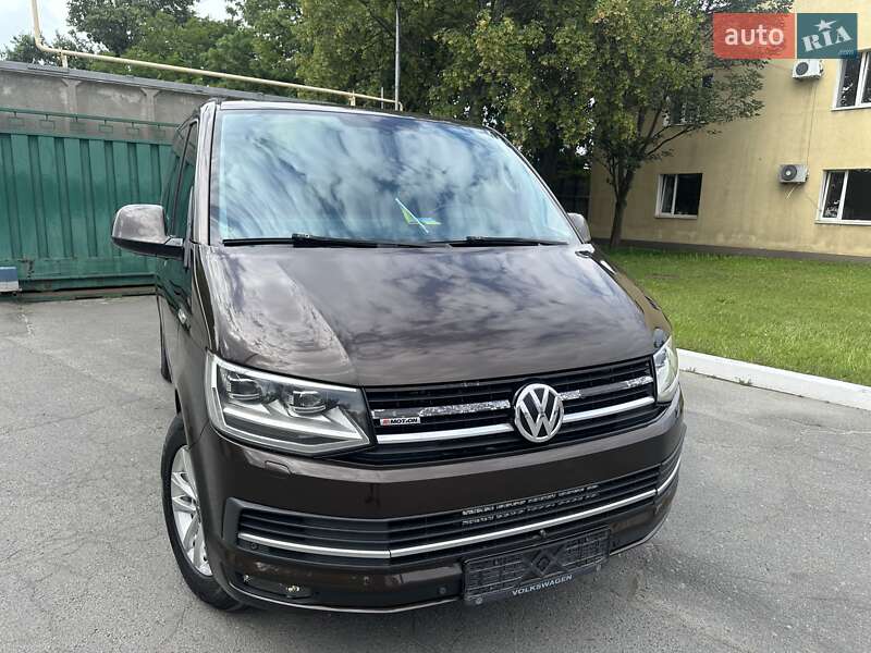 Минивэн Volkswagen Multivan 2017 в 