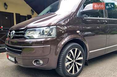 Минивэн Volkswagen Multivan 2012 в 