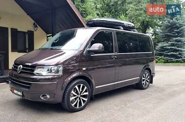 Минивэн Volkswagen Multivan 2012 в 