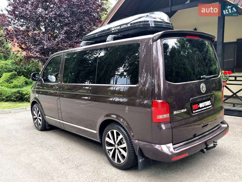 Минивэн Volkswagen Multivan 2012 в Киеве