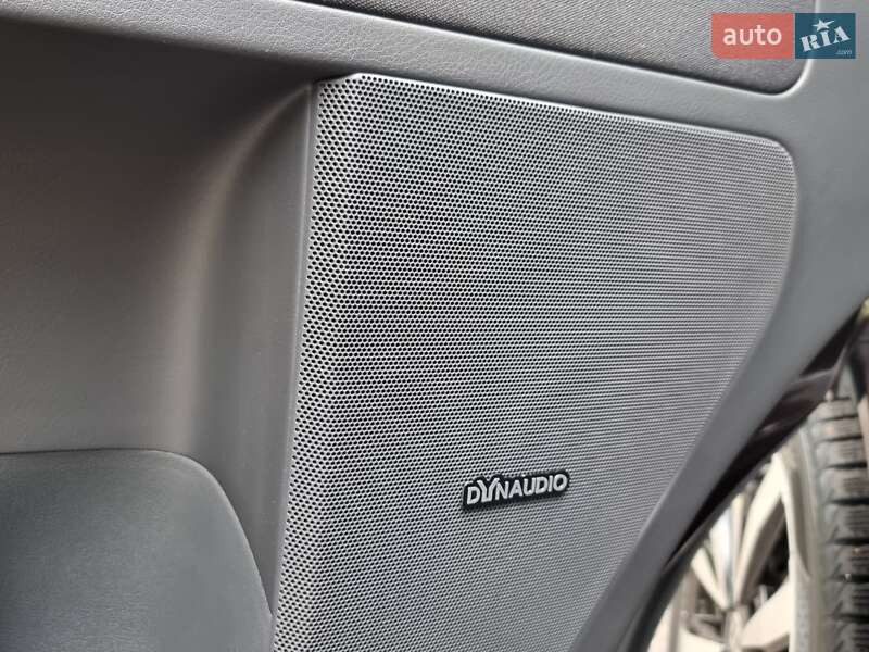 Минивэн Volkswagen Multivan 2012 в Киеве