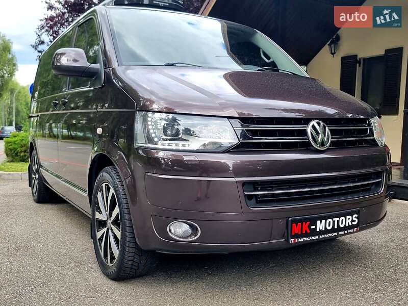 Минивэн Volkswagen Multivan 2012 в Киеве