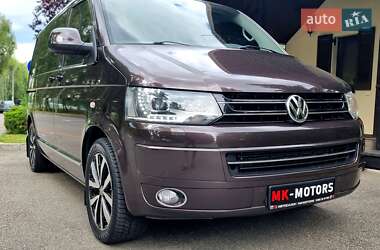 Минивэн Volkswagen Multivan 2012 в 