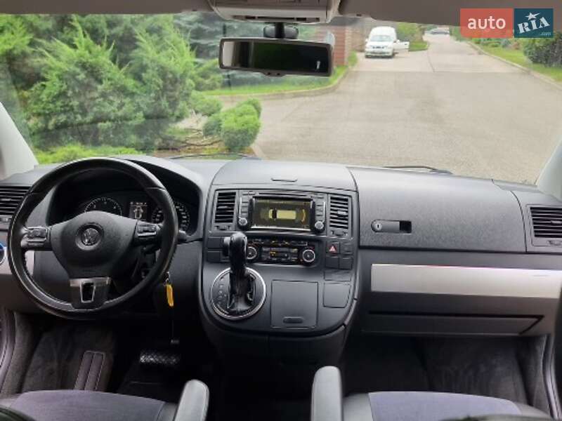 Минивэн Volkswagen Multivan 2012 в Киеве