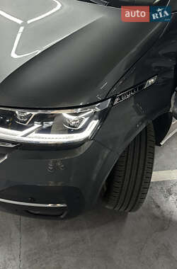 Минивэн Volkswagen Multivan 2021 в 