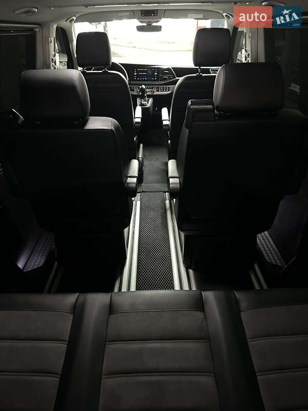 Минивэн Volkswagen Multivan 2021 в Одессе