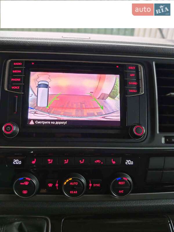 Минивэн Volkswagen Multivan 2018 в Киеве
