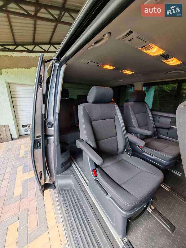 Минивэн Volkswagen Multivan 2018 в Киеве