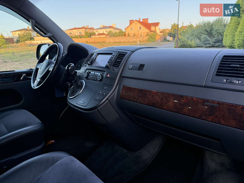 Мінівен Volkswagen Multivan 2014 в Одесі