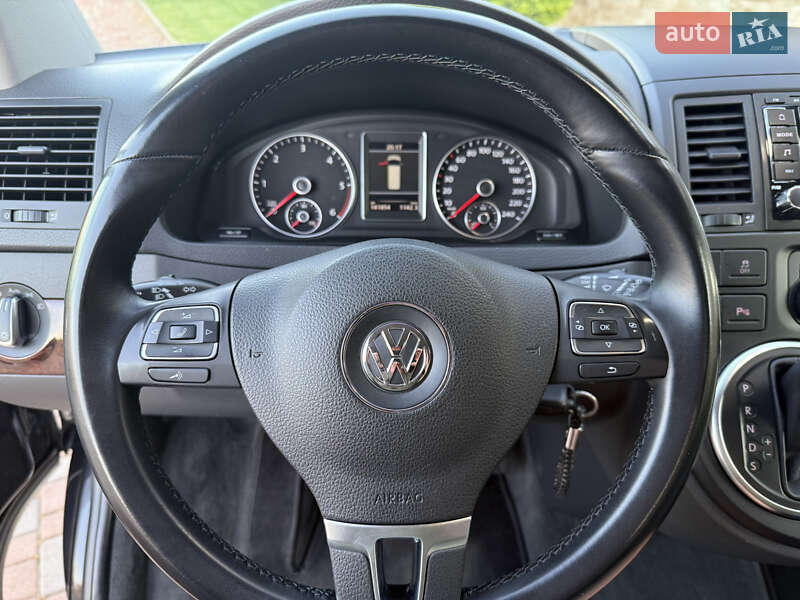 Мінівен Volkswagen Multivan 2014 в Одесі
