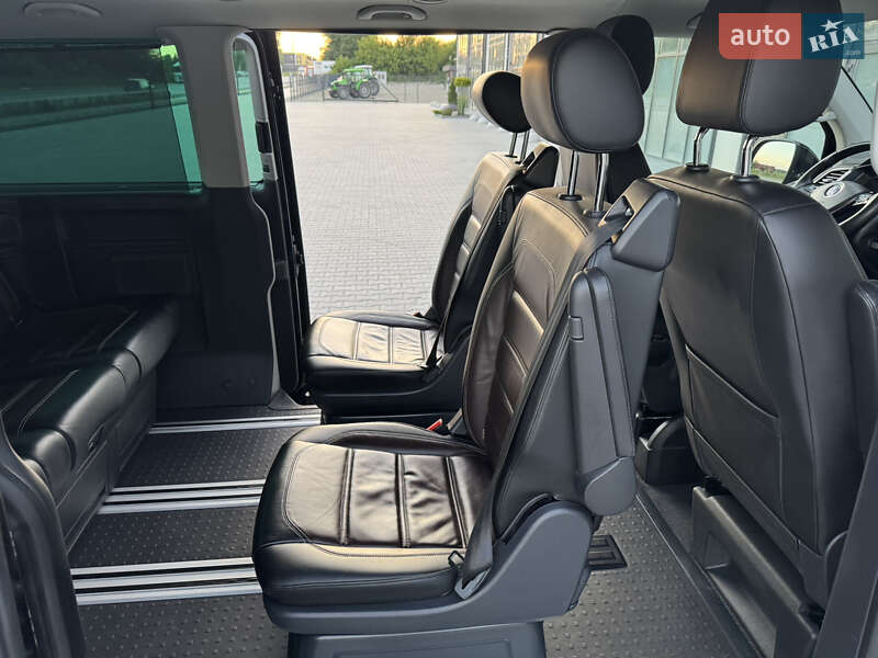 Минивэн Volkswagen Multivan 2019 в Тернополе