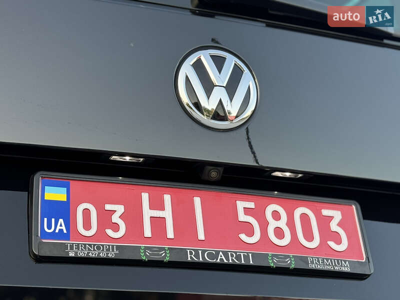 Минивэн Volkswagen Multivan 2019 в Тернополе