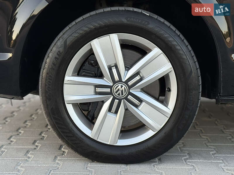 Минивэн Volkswagen Multivan 2019 в Тернополе
