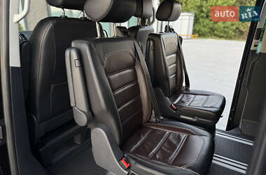 Минивэн Volkswagen Multivan 2019 в 