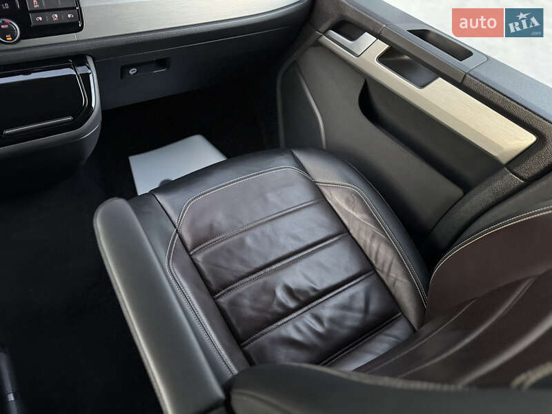 Минивэн Volkswagen Multivan 2019 в Тернополе