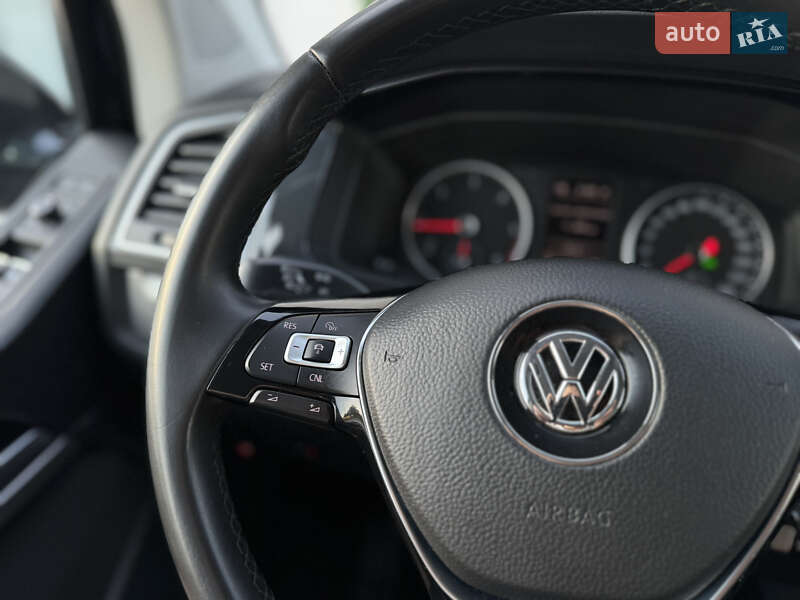 Минивэн Volkswagen Multivan 2019 в Тернополе