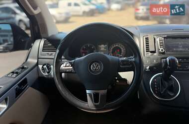 Минивэн Volkswagen Multivan 2012 в 