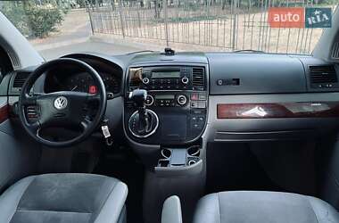 Минивэн Volkswagen Multivan 2008 в 