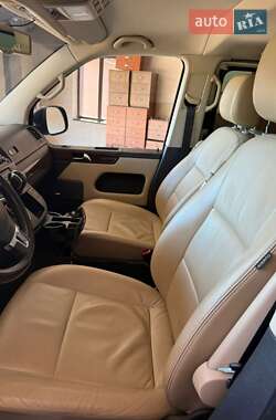 Минивэн Volkswagen Multivan 2014 в 