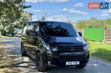 Минивэн Volkswagen Multivan 2011 в 