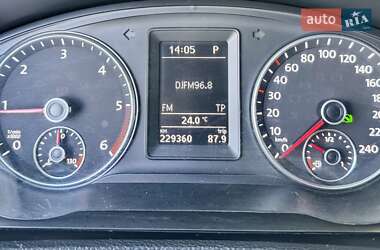 Минивэн Volkswagen Multivan 2011 в 