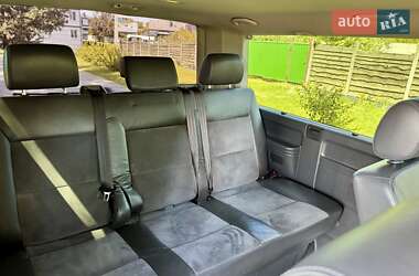 Минивэн Volkswagen Multivan 2011 в 