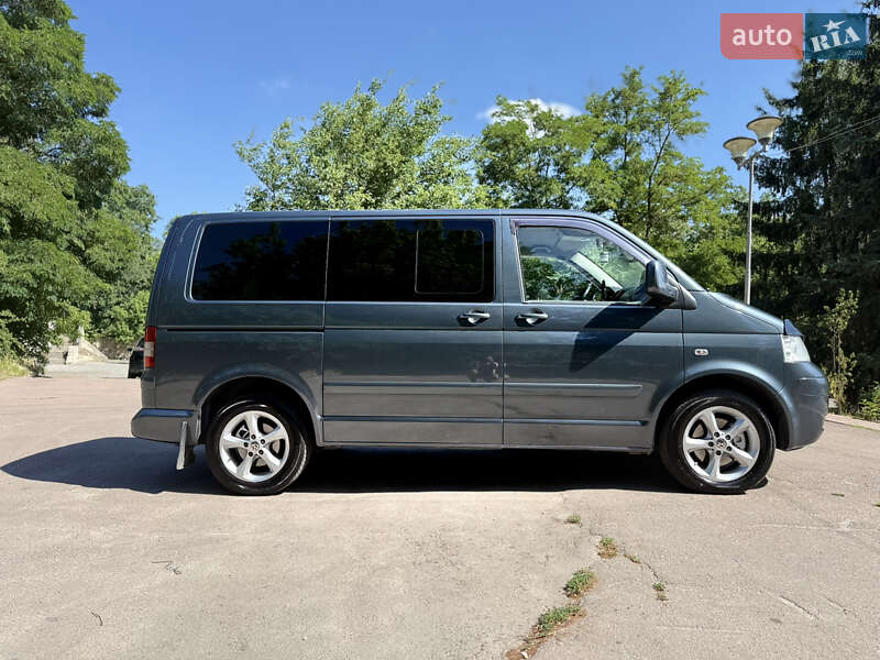 Мінівен Volkswagen Multivan 2008 в Житомирі