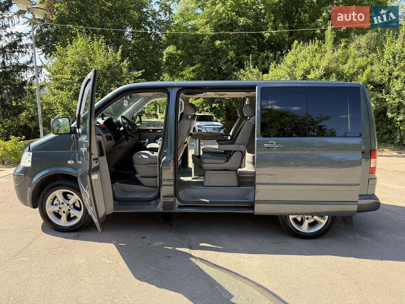 Мінівен Volkswagen Multivan 2008 в Житомирі