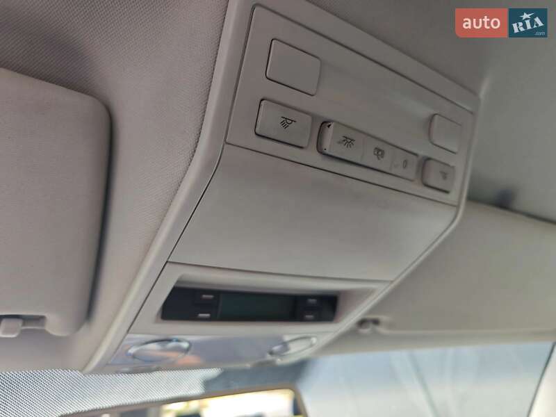 Минивэн Volkswagen Multivan 2005 в Ивано-Франковске