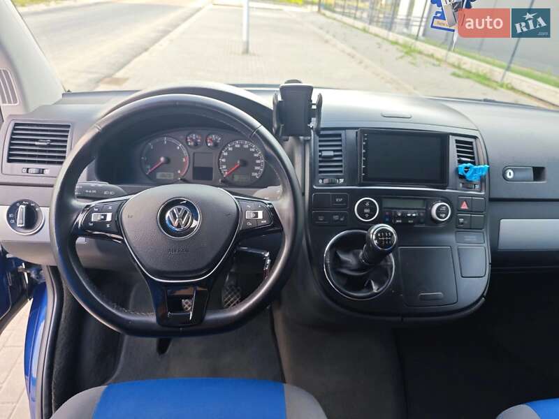 Мінівен Volkswagen Multivan 2005 в Івано-Франківську