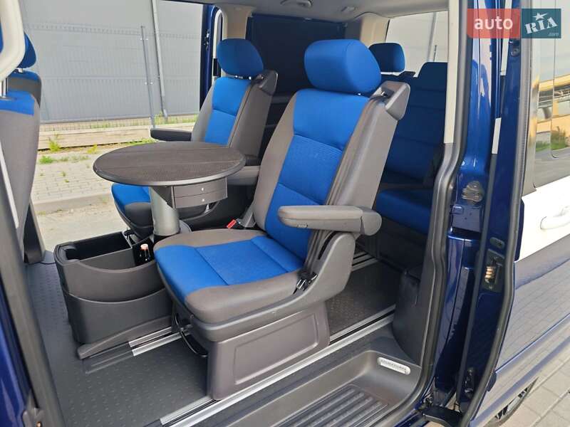 Мінівен Volkswagen Multivan 2005 в Івано-Франківську