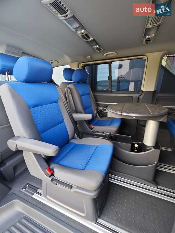 Минивэн Volkswagen Multivan 2005 в Ивано-Франковске