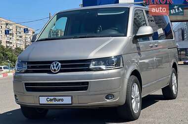Минивэн Volkswagen Multivan 2015 в 