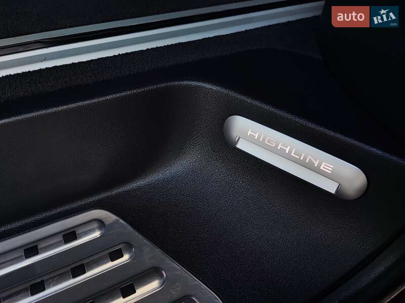 Минивэн Volkswagen Multivan 2019 в Черновцах
