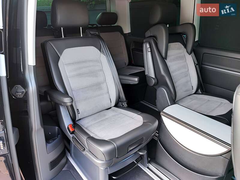 Минивэн Volkswagen Multivan 2019 в Черновцах